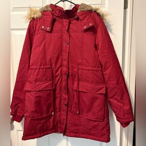 Elegant Red Women's Puffer Coat with Faux Fur Hood